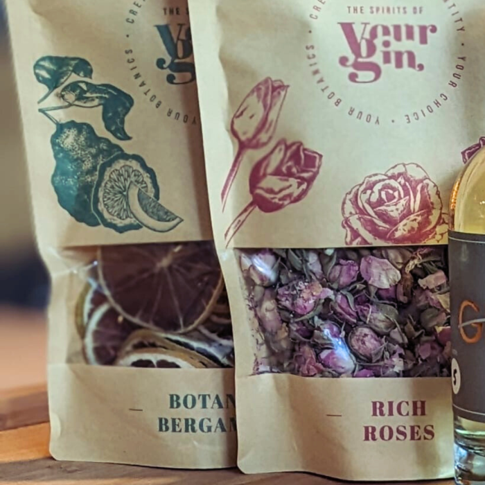 your gin fruit rose geversgin